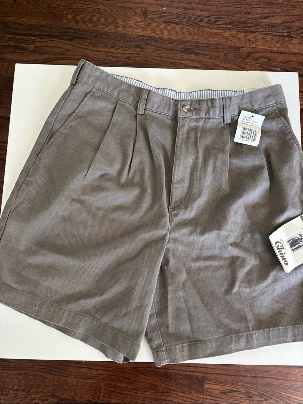 New Genuine Chino Shorts Men’s Size 32